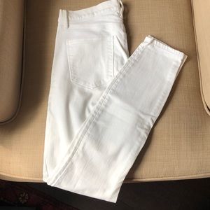 Like new Skinny white Gap 1969 jeans